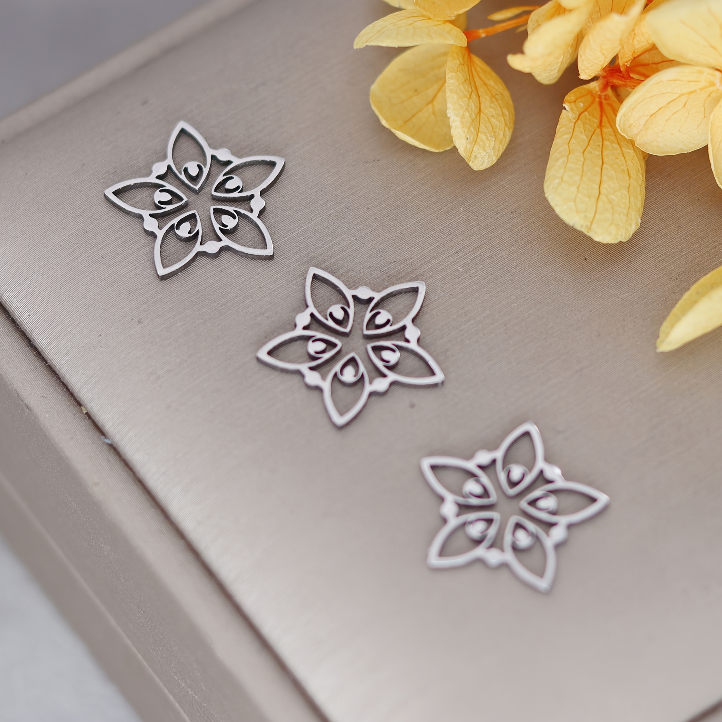 3pcs Stainless Steel Hollow Flower Minimalist Pendant Charms